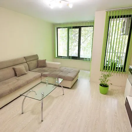 Apartment Апартамент За Гости 